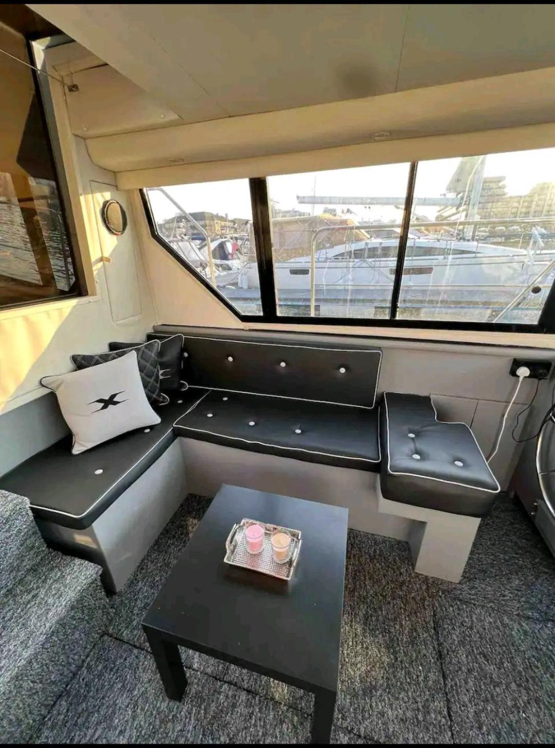 Yacht "X" - 44 Foot Modern Yacht On 5 Star Ocean Village Marina - Minutes Away From City Centre And Cruise Terminals, Free Parking ,Spa Package Available! Σαουθάμπτον Εξωτερικό φωτογραφία